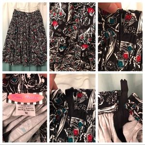 Pinup Girl Clothing black Spanish Fan Jenny skirt